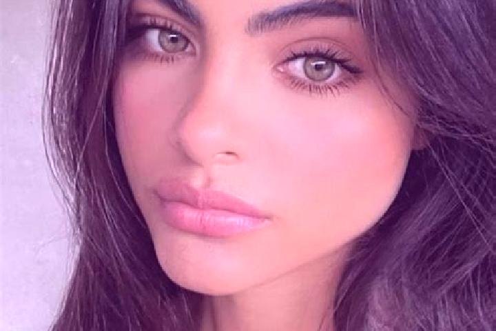 Lucy, 39, a brunette green-eyed middle eastern companion based in Petten. Offering Duos, A-Level, Tantra, CIM. Available for incall and outcall, overnight bo...