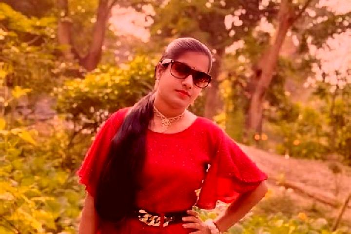 Lucy, 39 — Escort in Kakdwip, India