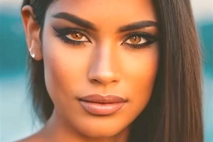 Luna, 20, a black amber-eyed latina companion based in Vaeimela. Offering Prostate Massage, Party Girl. Available for incall and outcall, day and evening dates.