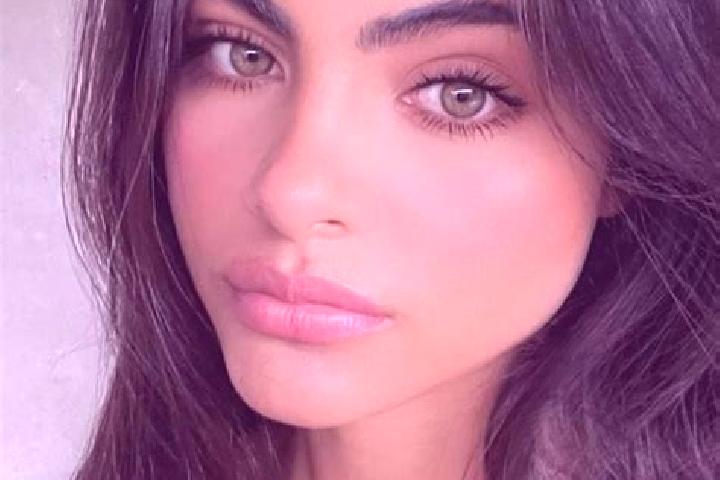 Luna, 20, a brunette dark-eyed latina companion based in Assieblenou. Offering OWO, Girlfriend Experience, GFE. Available for incall and outcall, overnight b...