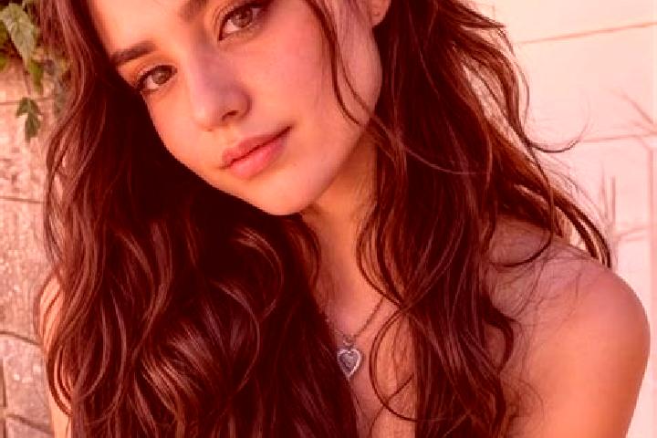 Luna, 20, a brunette hazel-eyed middle eastern companion based in Badenas. Offering Overnight, 69, CIM, Duos, Fetish. Available for incall and outcall, day a...
