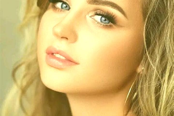 Luna, 20, a dark blonde blue-eyed ebony companion based in Estella-Lizarra. Offering 69, A-Level, Dinner Date, Duos. Available for incall and outcall, overni...