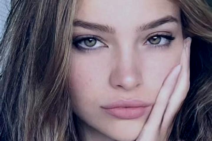 Luna, 20, a dark blonde hazel-eyed indian companion based in Raghunathpuram. Offering Tantra, 69, Couples. Available for incall and outcall, day and evening ...