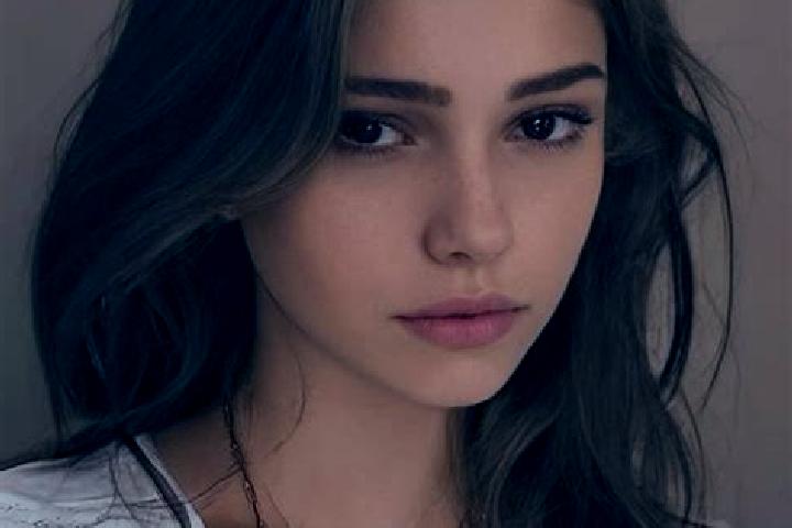 Luna, 20, a red hazel-eyed slavic companion based in Challhuahuacho. Offering BDSM, Couples, 69, Dinner Date. Available for incall and outcall, overnight boo...
