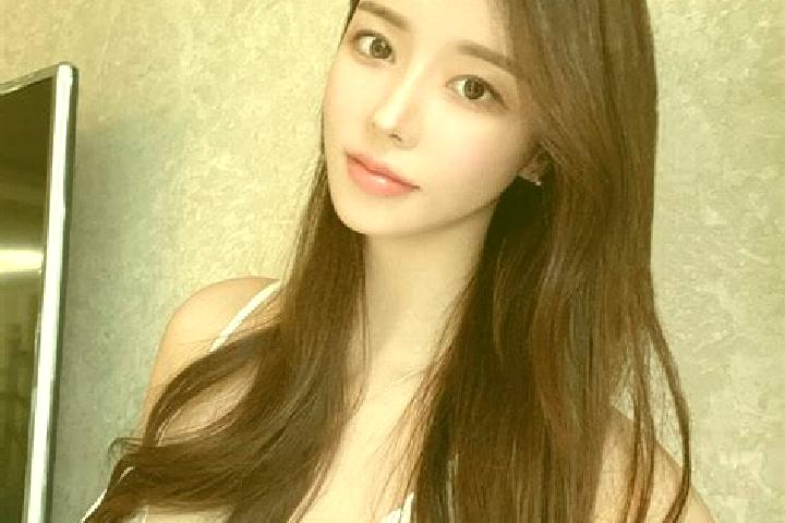 Luna, 20 — Escort in Gongping, China