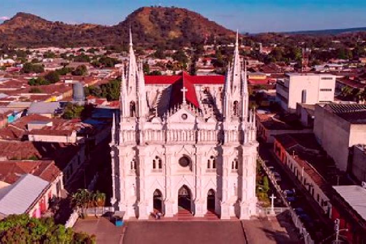 Luna, 20 — Escort in Santa Ana de Nahola, Mexico