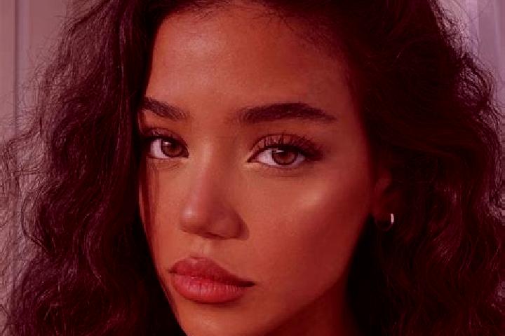 Luna, 21, a black brown-eyed ebony companion based in Hungry Horse. Offering Deep French Kissing, 69, Dinner Date. Available for incall and outcall, overnigh...