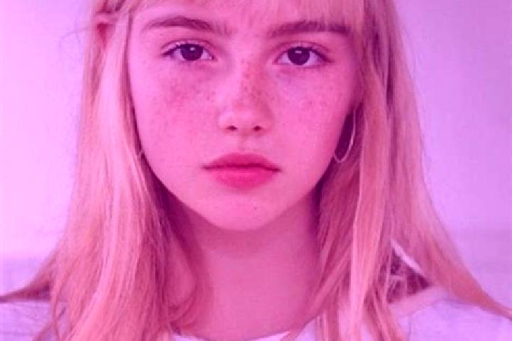 Luna, 21, a blonde brown-eyed indian companion based in Patnow. Offering OWO, Deep French Kissing, Overnight. Available for incall and outcall, day and eveni...