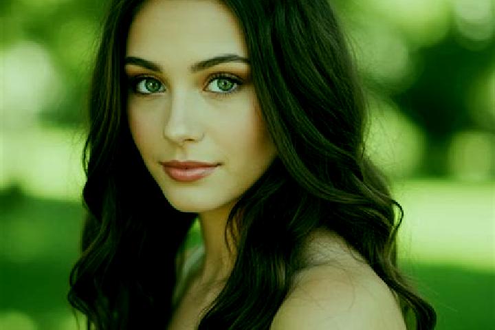 Luna, 21, a brunette hazel-eyed slavic companion based in Tangstedt. Offering Duos, Erotic Massage, CIM, Domination, Overnight. Available for incall and outc...