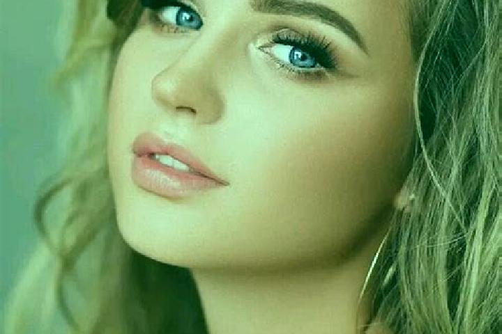 Luna, 21, a dark blonde blue-eyed slavic companion based in Xambao (Colonia Revolucion). Offering GFE, Couples, Massage. Available for incall and outcall, ov...