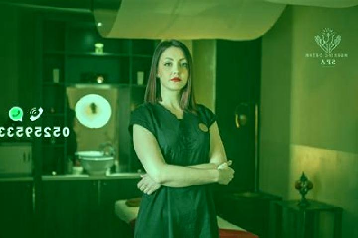Luna, 21, a red amber-eyed european companion based in Hindupur. Offering Tantra, Erotic Massage, Dinner Date, Massage. Available for incall and outcall, day...