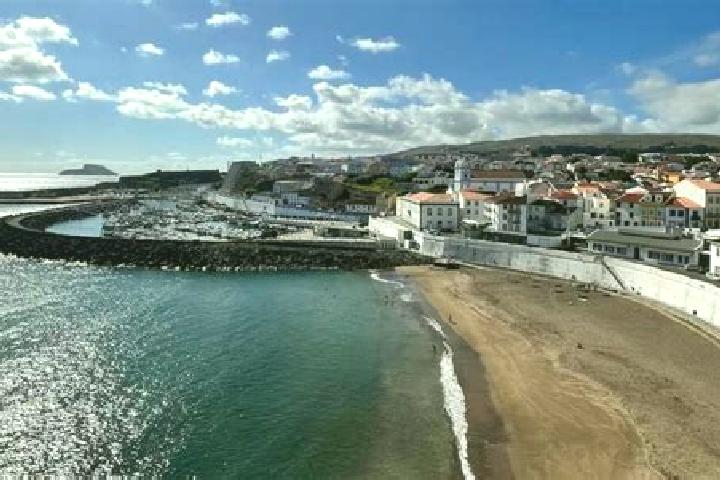 Luna, 21 — Escort in Angra do Heroismo, Portugal