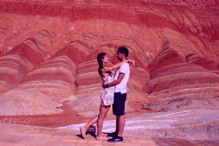 Luna, 21 — Escort in Zhangye, China