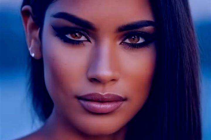 Luna, 22, a dark blonde hazel-eyed latina companion based in Fatima. Offering Striptease, BDSM, Erotic Massage. Available for incall and outcall, day and eve...