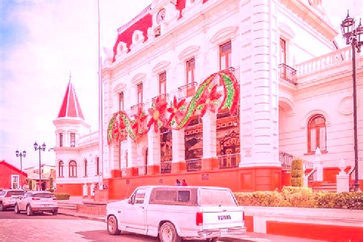 Luna, 22, a red blue-eyed mixed companion based in El Oro de Hidalgo. Offering Roleplay, Travel Companion, Girlfriend Experience. Available for incall and ou...