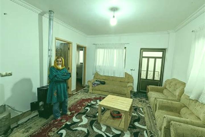 Luna, 22 — Escort in Mahmudabad Nemuneh, Iran