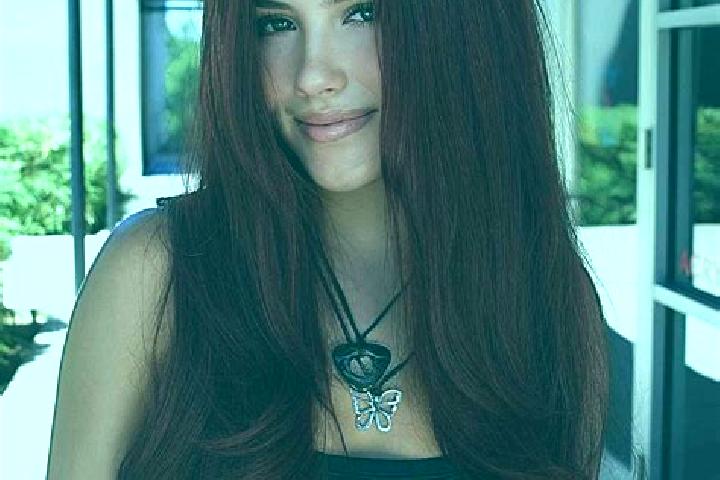 Luna, 23, a auburn dark-eyed caucasian companion based in Ancarano. Offering Tantra, BDSM, Overnight, 69. Available for incall and outcall, overnight booking...