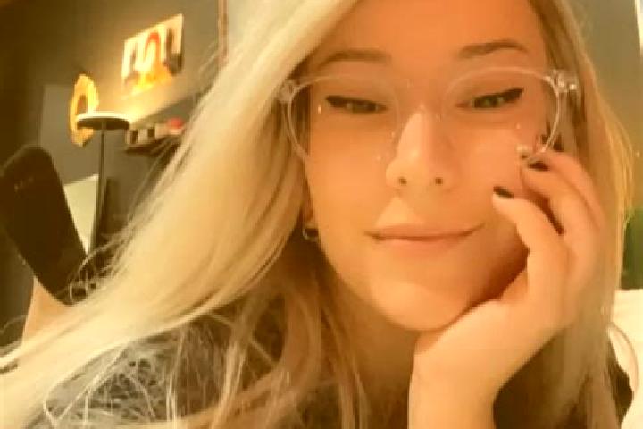 Luna, 23, a blonde amber-eyed middle eastern companion based in Pontirolo Nuovo. Offering Fetish, A-Level, Duos, Prostate Massage. Available for incall and o...