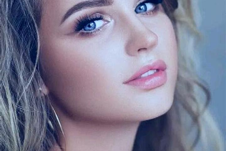 Luna, 23, a dark blonde blue-eyed caucasian companion based in Taboth. Offering Massage, CIM, Striptease, Travel Companion. Available for incall and outcall,...