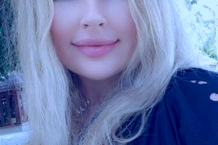 Luna, 23, a dark blonde brown-eyed caribbean companion based in Kletskaya. Offering Massage, BDSM, GFE, Tantra, Girlfriend Experience. Available for incall a...
