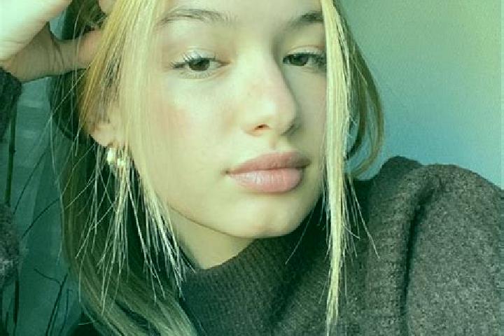 Luna, 24, a blonde brown-eyed asian companion based in Cybinka. Offering Travel Companion, Deep French Kissing, Roleplay. Available for incall and outcall, o...