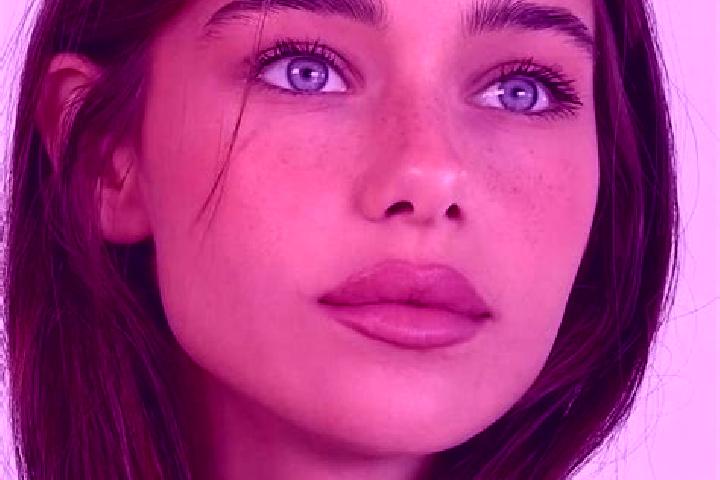 Luna, 24, a brunette brown-eyed middle eastern companion based in Sennen. Offering 69, Erotic Massage, CIM, Dinner Date. Available for incall and outcall, da...
