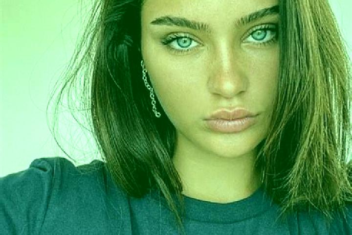 Luna, 24, a brunette grey-eyed indian companion based in Dobsice. Offering Travel Companion, GFE, Prostate Massage, Party Girl. Available for incall and outc...