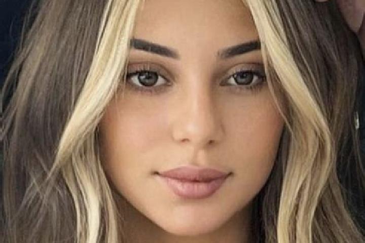 Luna, 25, a blonde brown-eyed ebony companion based in Naizin. Offering Domination, Roleplay, Erotic Massage, 69. Available for incall and outcall, overnight...