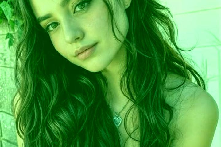 Luna, 25, a brunette hazel-eyed asian companion based in Oud-Loosdrecht. Offering Travel Companion, Deep French Kissing, Duos. Available for incall and outca...