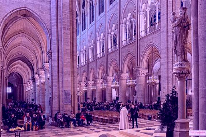 Luna, 25 — Escort in Notre-Dame-des-Millieres, France