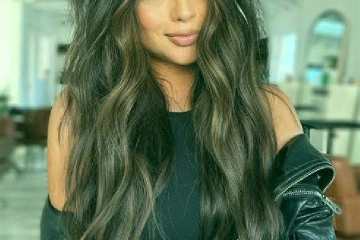 Luna, 26, a brunette dark-eyed asian companion based in Paterson. Offering Massage, 69, Domination. Available for incall and outcall, overnight bookings avai...