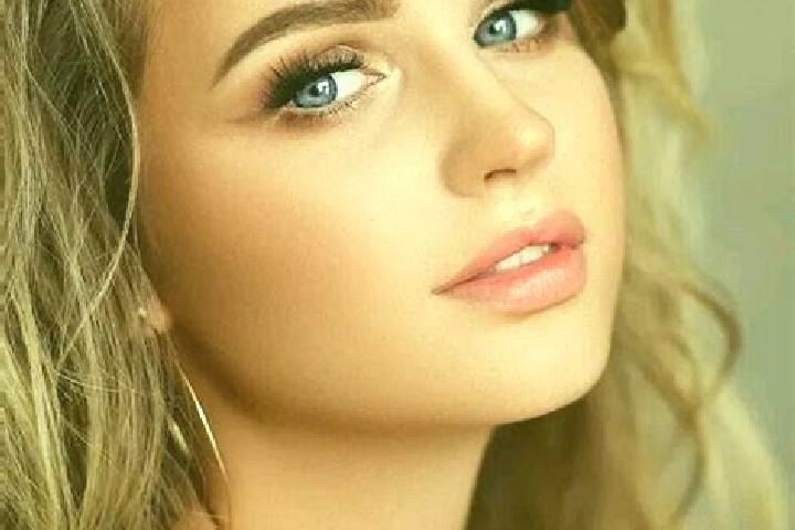 Luna, 26, a dark blonde blue-eyed indian companion based in Khadro. Offering A-Level, Girlfriend Experience, BDSM, GFE. Available for incall and outcall, ove...