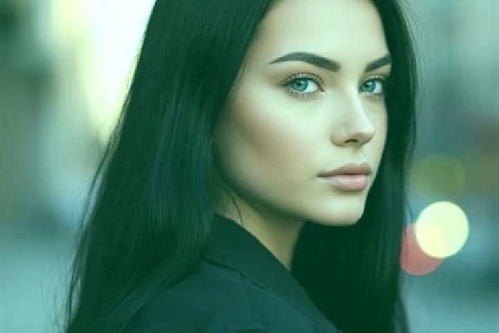 Luna, 26, a platinum blonde dark-eyed latina companion based in Sint-Maria-Horebeke. Offering Girlfriend Experience, 69, Striptease, Domination. Available fo...