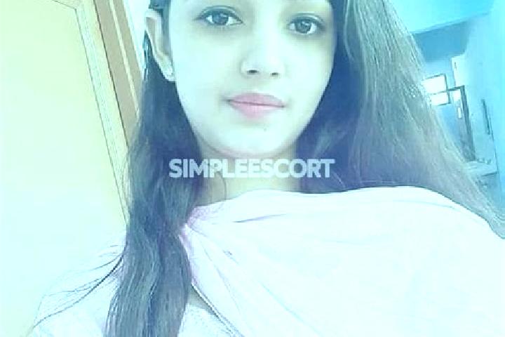 Luna, 26 — Escort in Koregaon, India