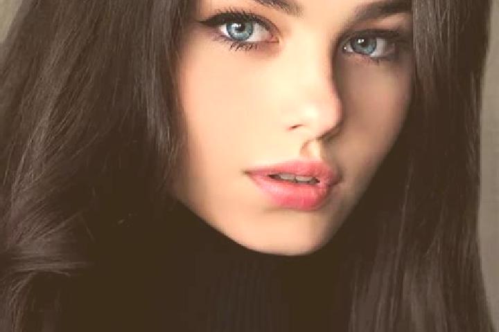 Luna, 27, a black grey-eyed caucasian companion based in Kerkenveld. Offering Duos, Erotic Massage, Dinner Date. Available for incall and outcall, day and ev...