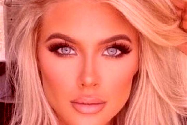 Luna, 27, a platinum blonde dark-eyed european companion based in Lora de Estepa. Offering GFE, Striptease, Fetish, BDSM, 69. Available for incall and outcal...