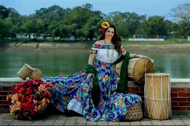 Luna, 27 — Escort in Macuspana, Mexico