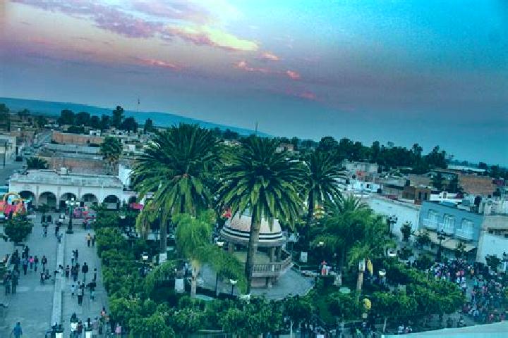 Luna, 27 — Escort in San Ignacio Cerro Gordo, Mexico