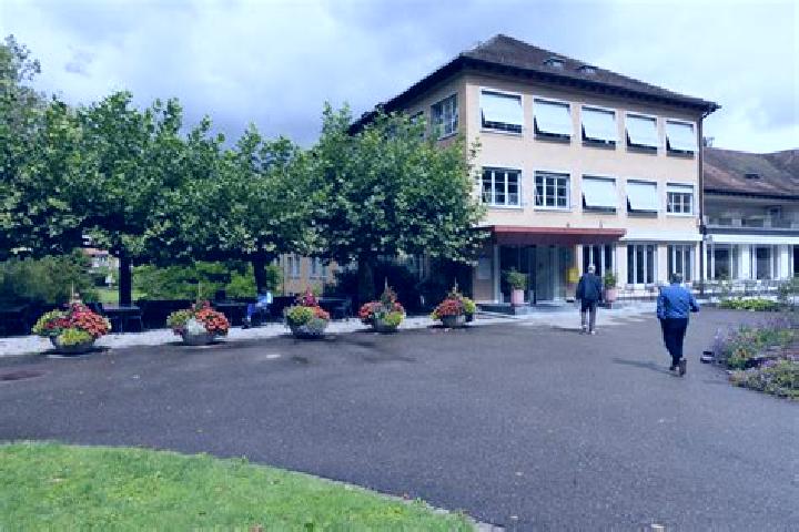Luna, 27 — Escort in Zollikerberg, Switzerland
