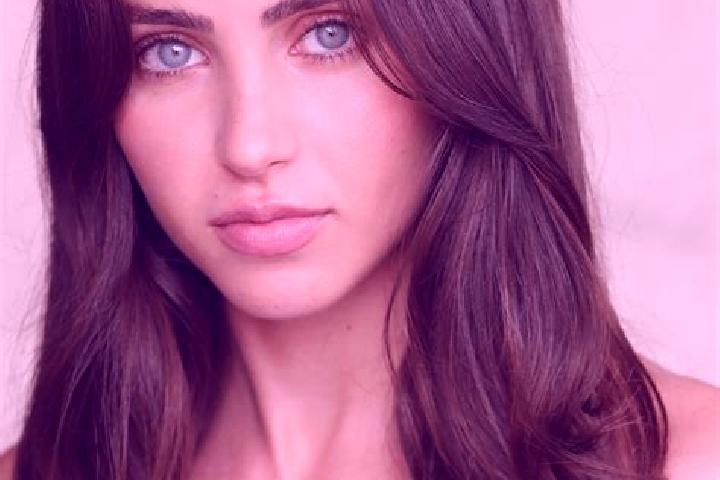Luna, 28, a brunette grey-eyed european companion based in Ildefonso Turrubiartes (La Boquilla). Offering 69, GFE, Striptease. Available for incall and outca...