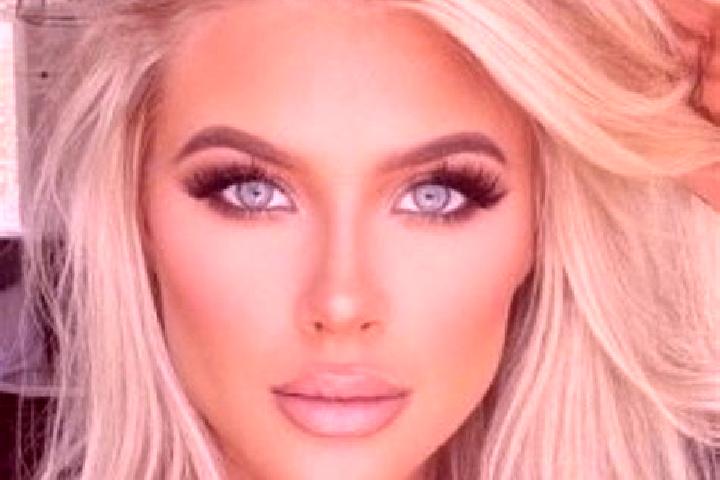 Luna, 29, a platinum blonde blue-eyed middle eastern companion based in Obangede. Offering Domination, OWO, Striptease, Massage. Available for incall and out...