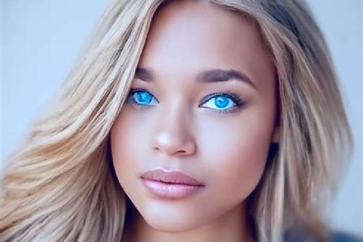 Luna, 30, a dark blonde blue-eyed latina companion based in Nikitinskiy. Offering CIM, Party Girl, A-Level. Available for incall and outcall, overnight booki...