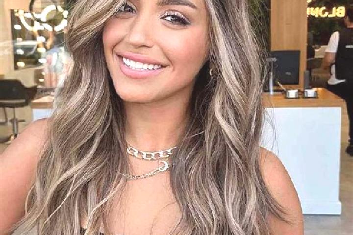 Luna, 30, a dark blonde dark-eyed mediterranean companion based in El Sobrado. Offering Dinner Date, CIM, Overnight. Available for incall and outcall, overni...