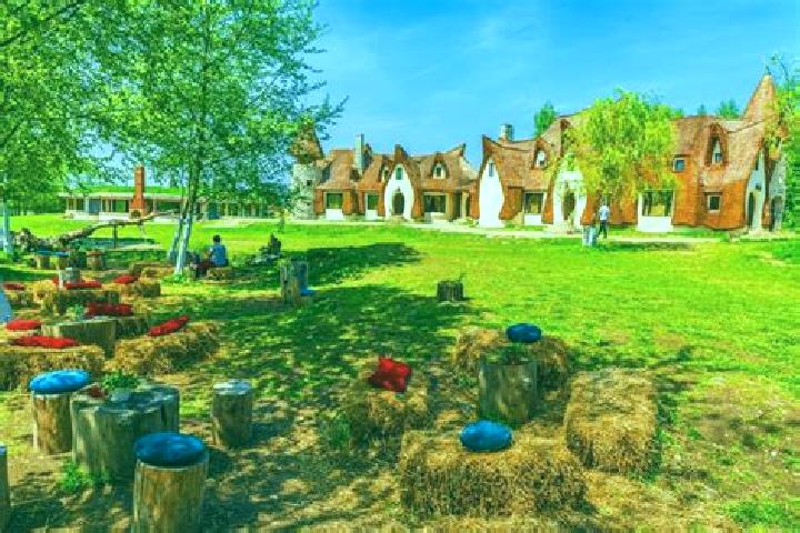Luna, 30 — Escort in Cristioru de Jos, Romania