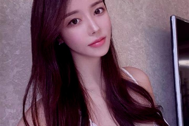 Luna, 30 — Escort in Zhaoguli, China