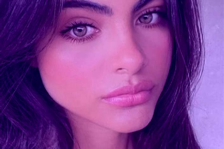 Luna, 31, a brunette green-eyed indian companion based in Echeandia. Offering Domination, Duos, Deep French Kissing. Available for incall and outcall, day an...