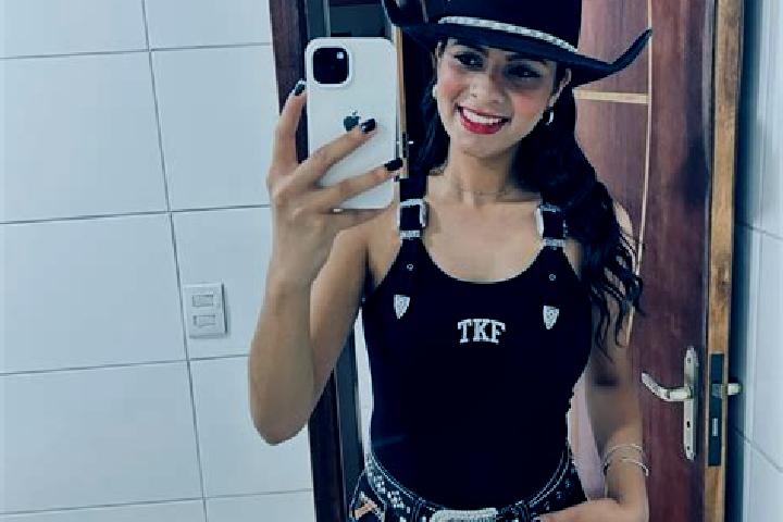 Luna, 31 — Escort in Presidente Olegario, Brazil