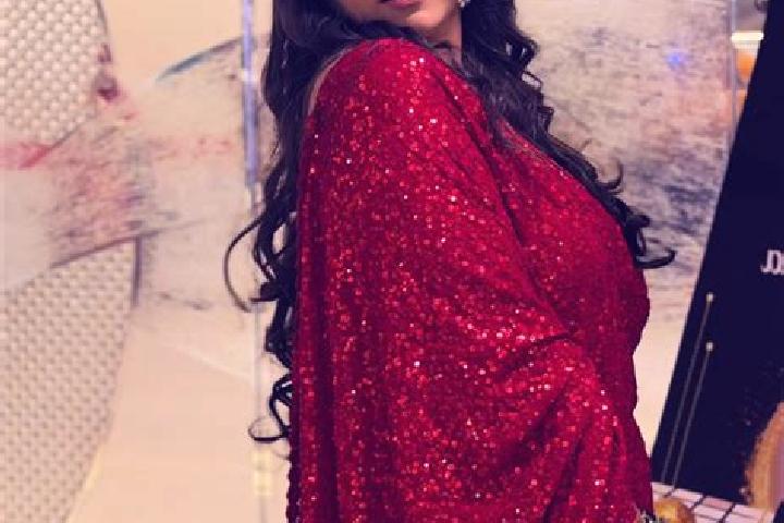 Luna, 32 — Escort in Baloda, India