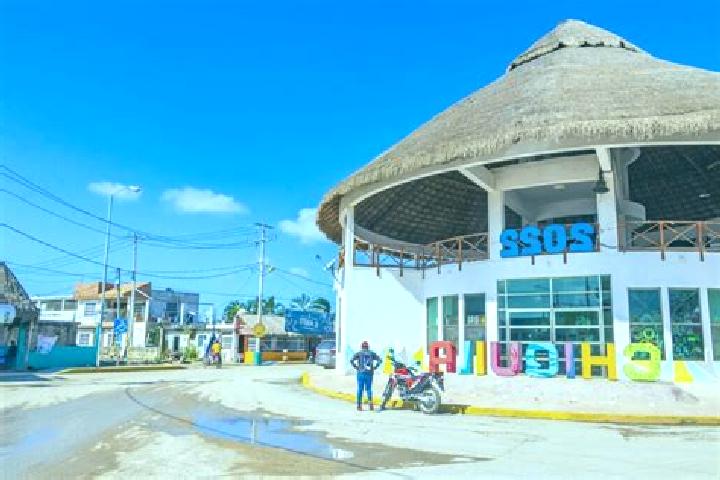 Luna, 32 — Escort in Chiquila, Mexico