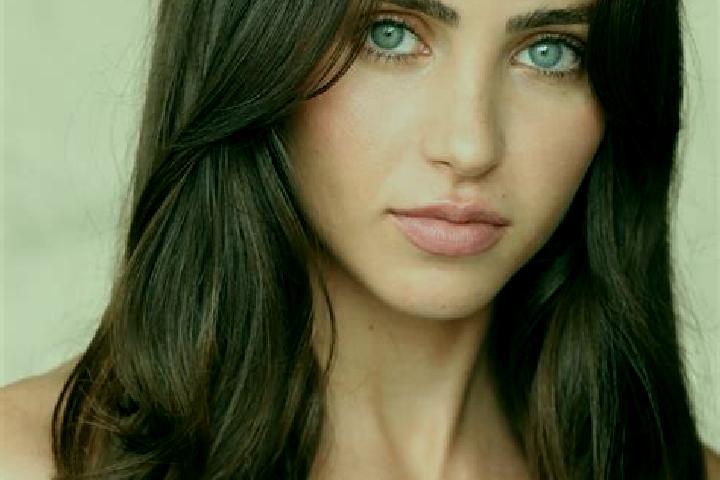 Luna, 33, a brunette brown-eyed caucasian companion based in Solana. Offering Girlfriend Experience, Prostate Massage, Tantra, Erotic Massage, Party Girl. Av...